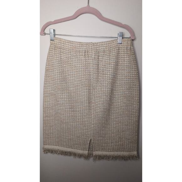 St. John pastel neutral tweed fringe blazer skirt set - Picture 10 of 12